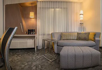 Courtyard By Marriott Guatemala-Stad 5*,