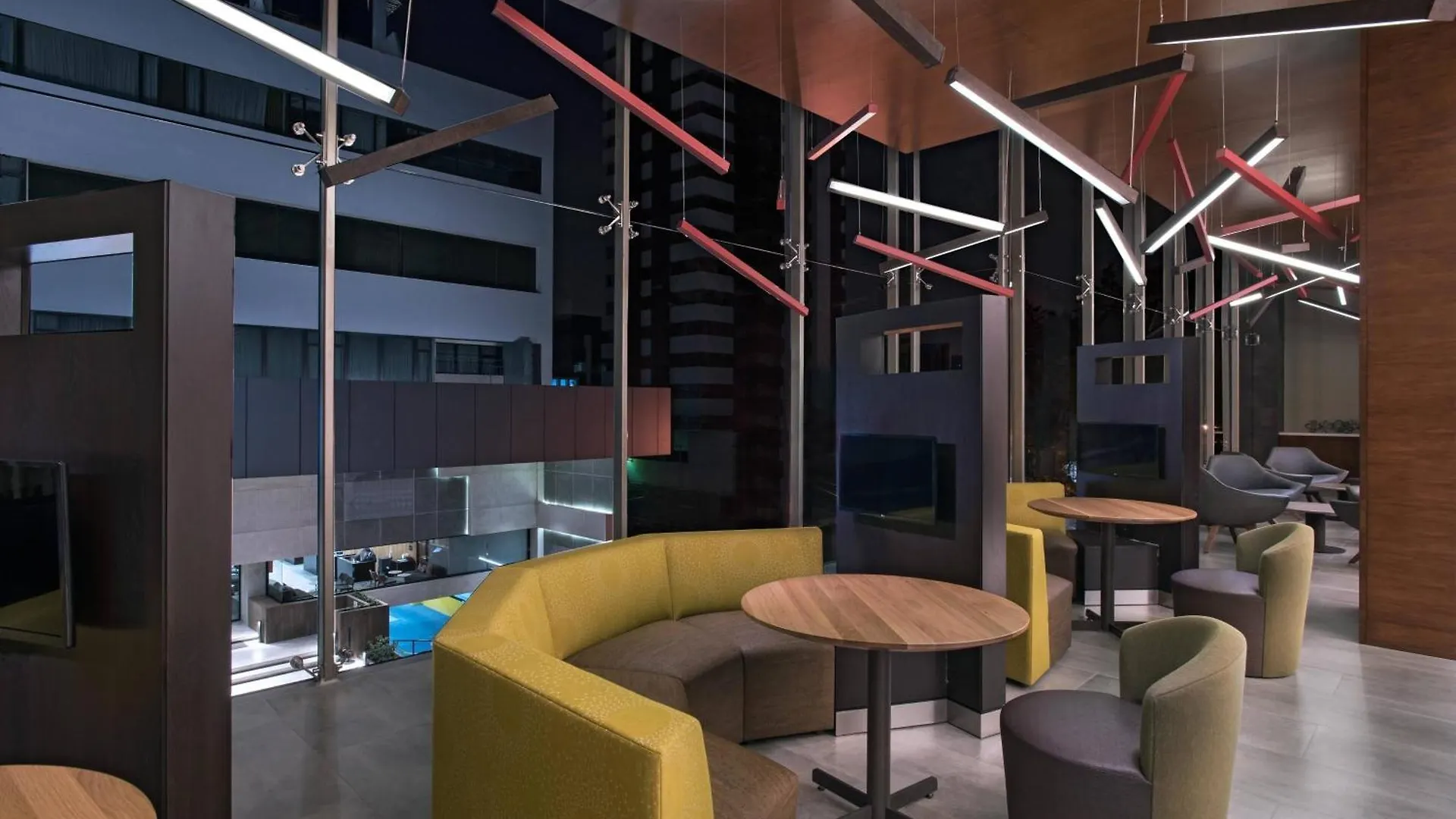 Courtyard By Marriott Guatemala City 5*,